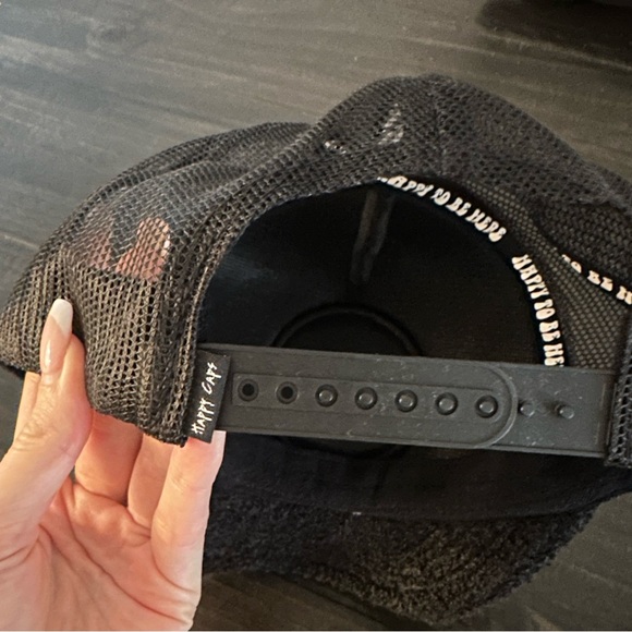 Brand new Happy Caps fur trucker hat - Picture 4 of 4